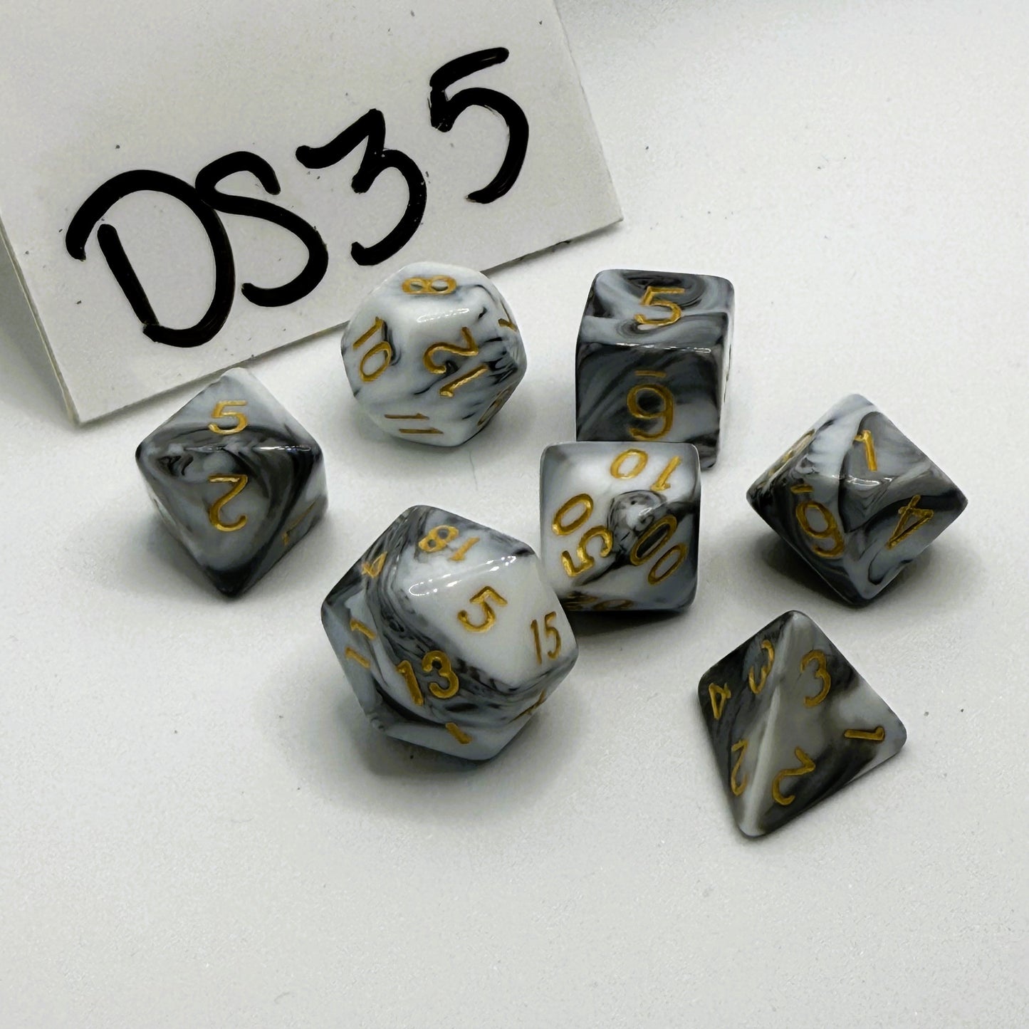Rue Auction Item