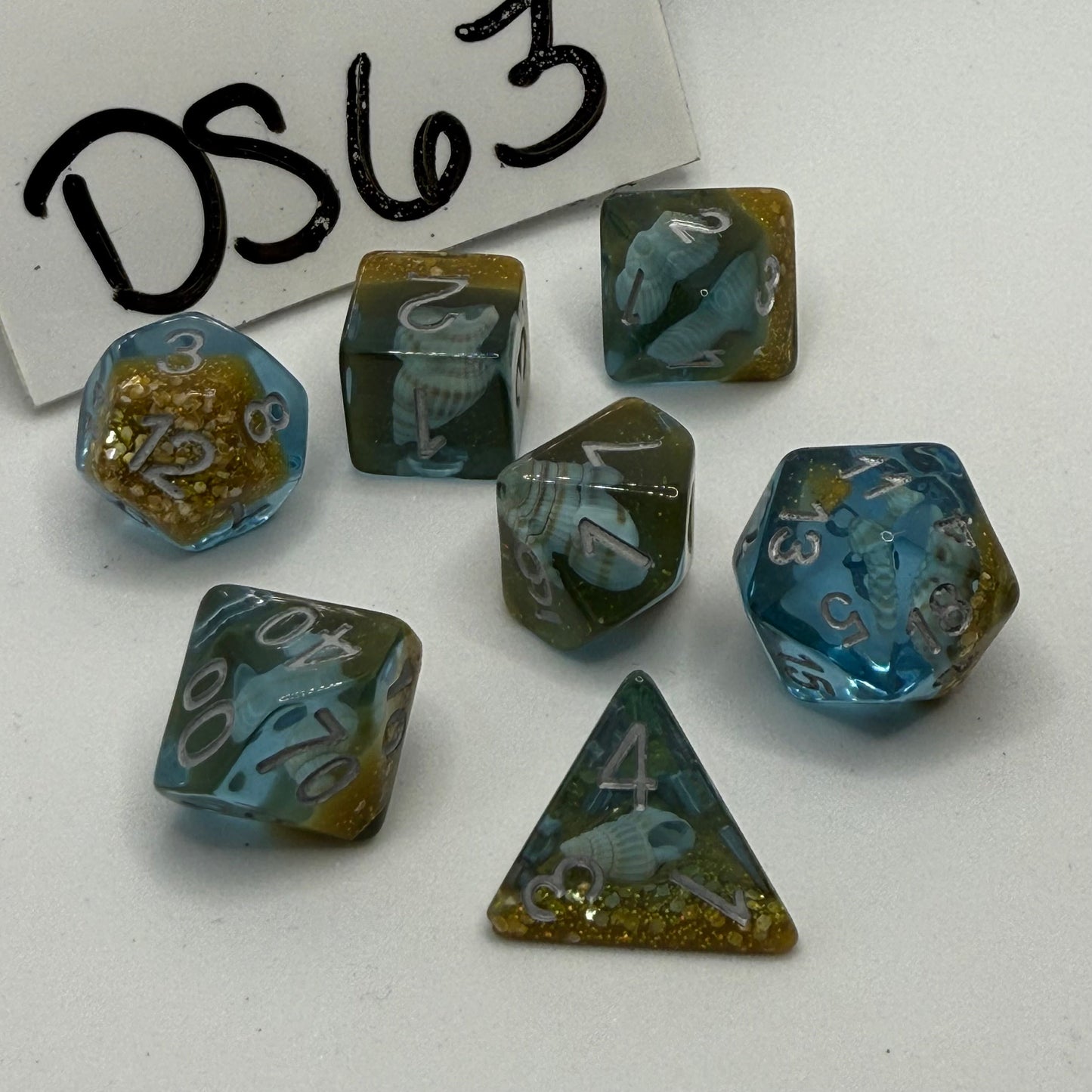 Rue Auction Item