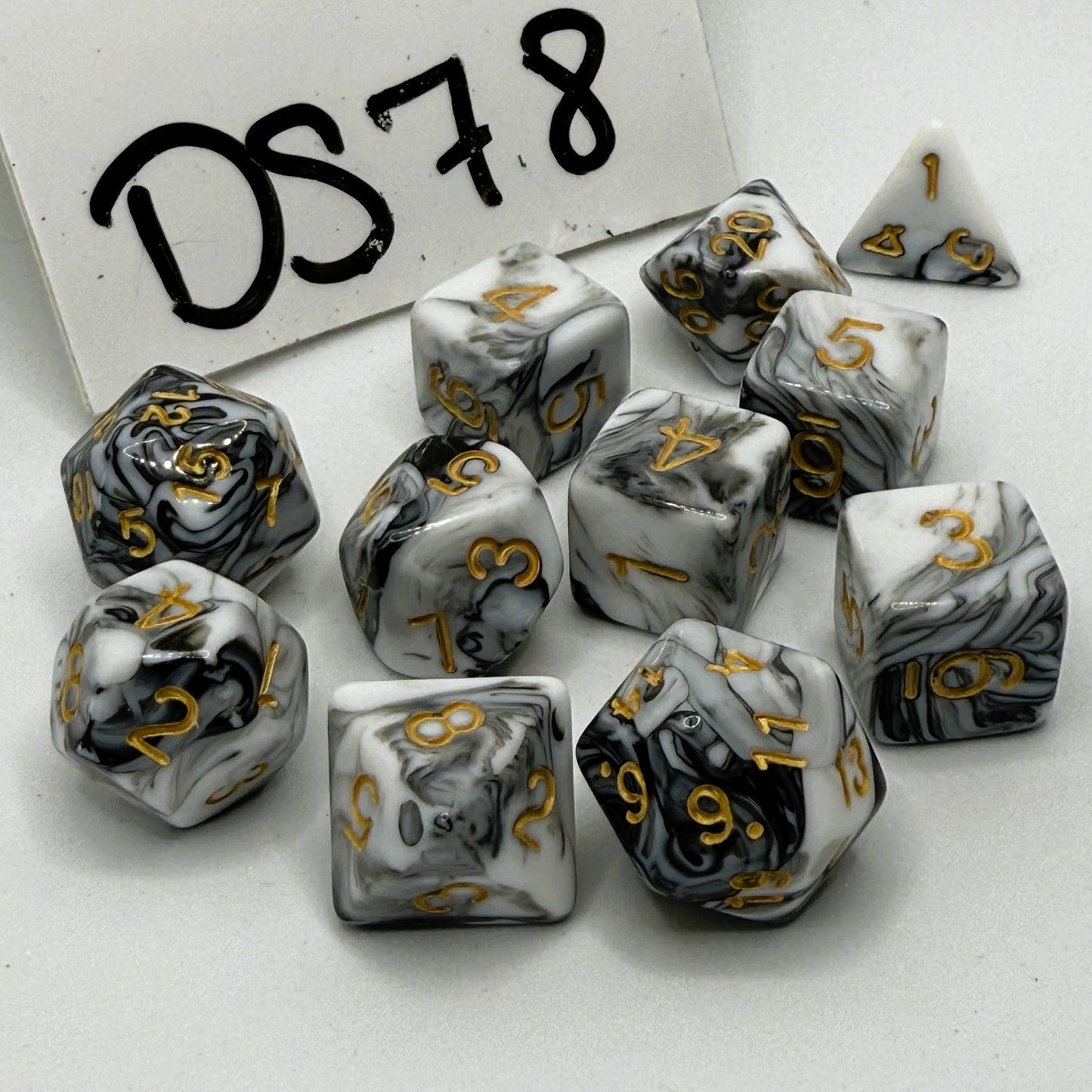 Rue Auction Item