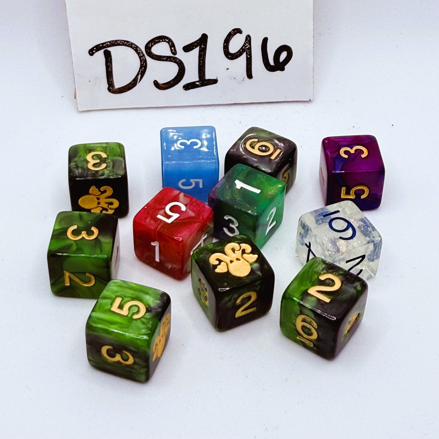 Rue Auction Item
